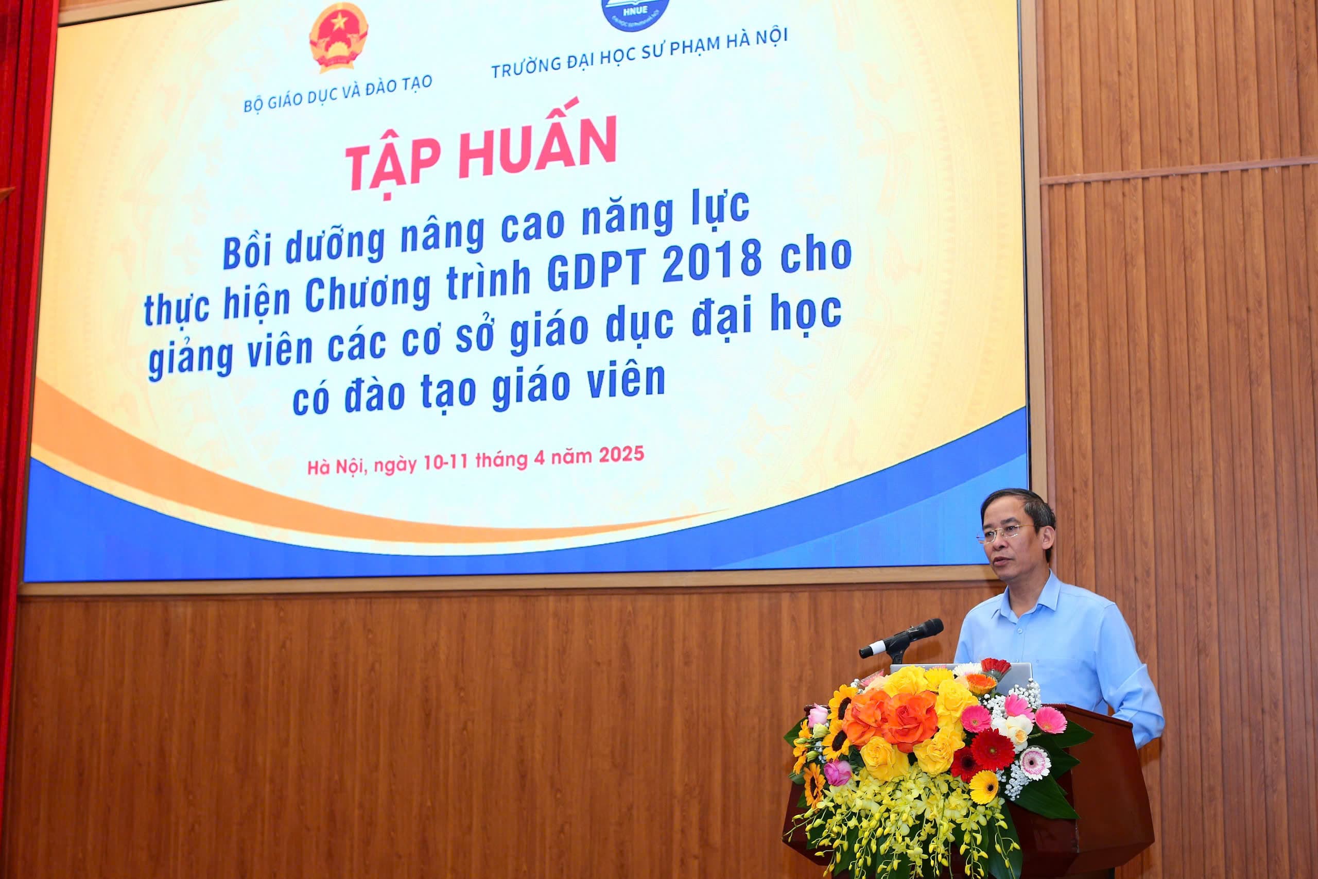 Đổi mới giáo dục từ đội ngũ: Trường Đại học sư phạm Hà Nội đồng hành cùng Cục Nhà giáo và cán bộ quản lý giáo dục, Bộ Giáo dục và Đào tạo tập huấn giảng viên toàn quốc
