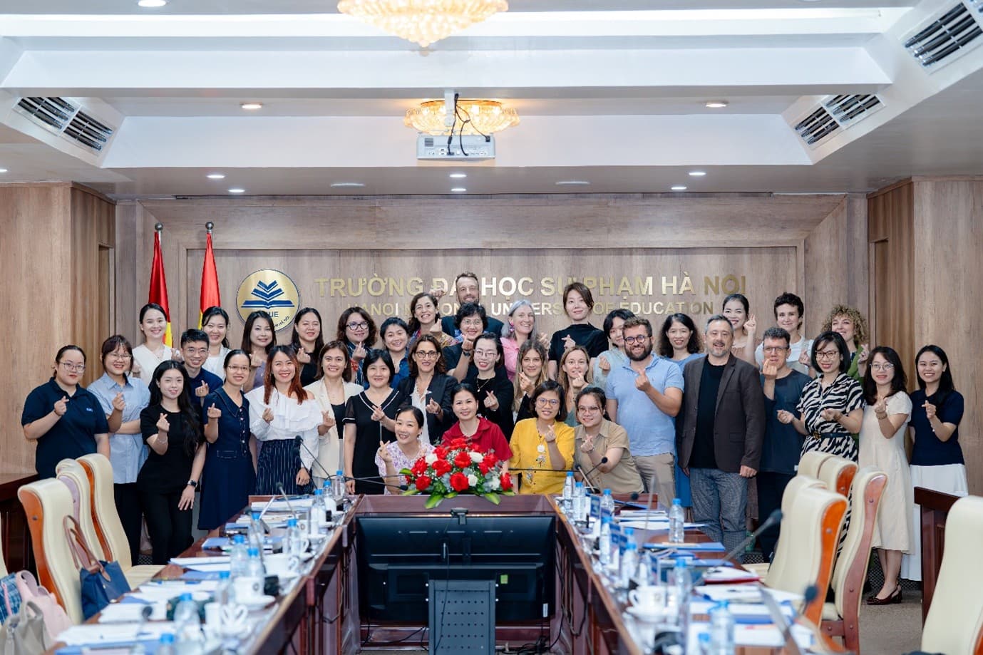 Trường ĐHSP Hà Nội làm việc với các tổ chức tổ chức Fondazione Reggio Children (Ý), ZAONE (Hàn Quốc), Aurora International School of the Arts (Việt Nam) và VVOB Việt Nam