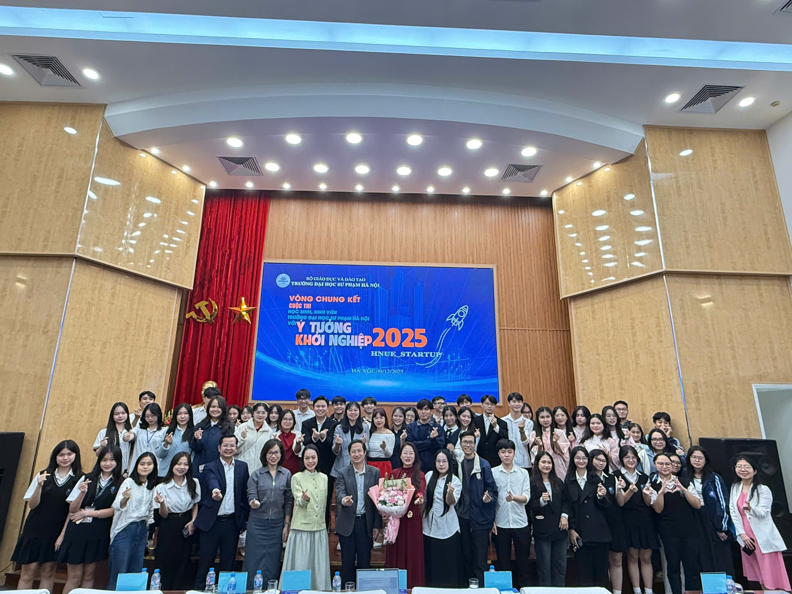 Chung kết Cuộc thi Học sinh, sinh viên Trường Đại học Sư phạm Hà Nội với ý tưởng khởi nghiệp năm 2025 - Một sân chơi đầy tính sáng tạo và thúc đẩy hệ sinh thái khởi nghiệp trong giáo dục